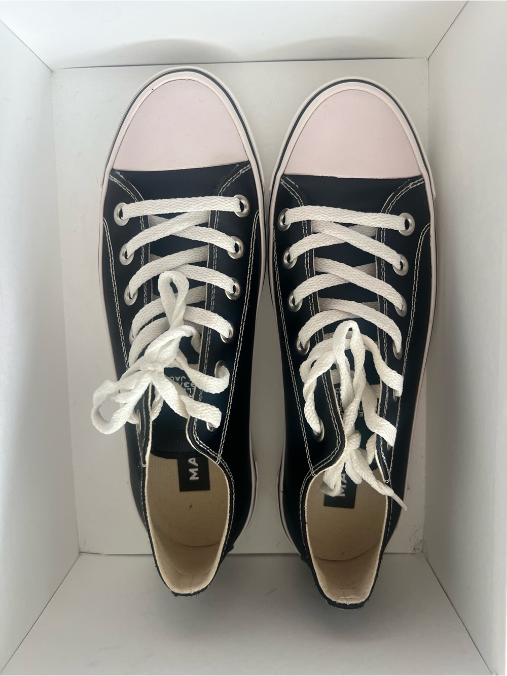 Marc Jacob’s Redux Grunge Collection 1993/2018 Low Top Shoes